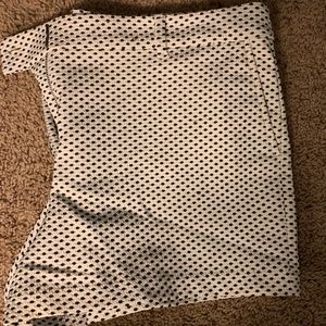 LOFT PLUS CHINO SHORT // SIZE 16